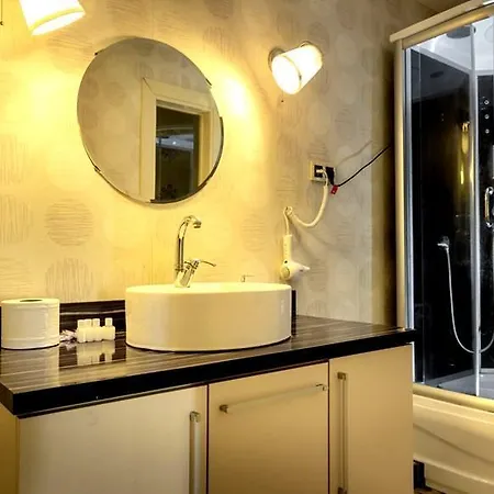 Ayvalik Beach Hotel 3*