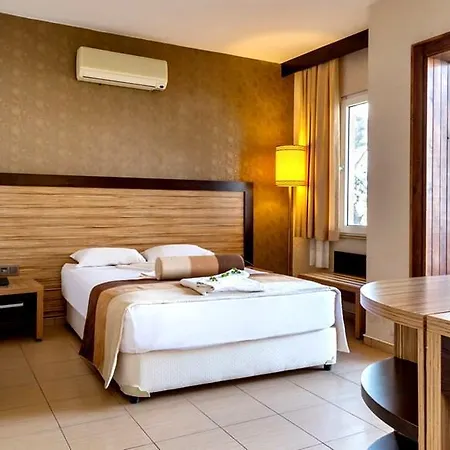 Hotel Ayvalik Beach Hotel 3*