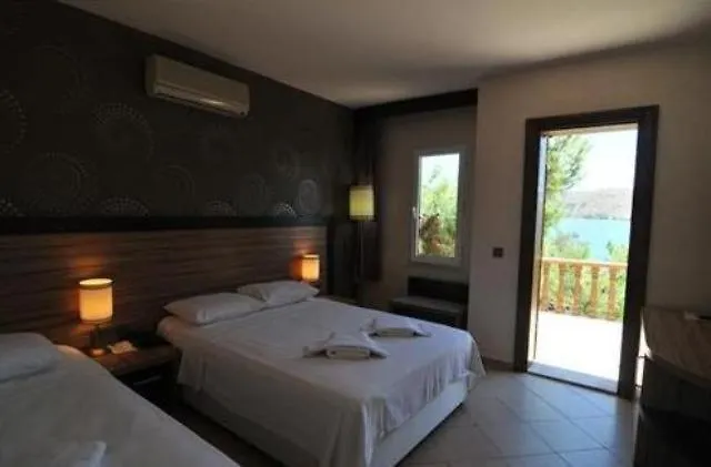 מלון Ayvalik Beach Hotel Ayvalı