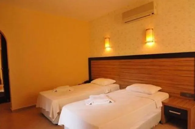 Ayvalik Beach Hotel 3* Ayvalı