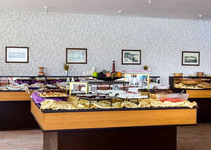 מלון Ayvalik Beach Hotel Ayvalı