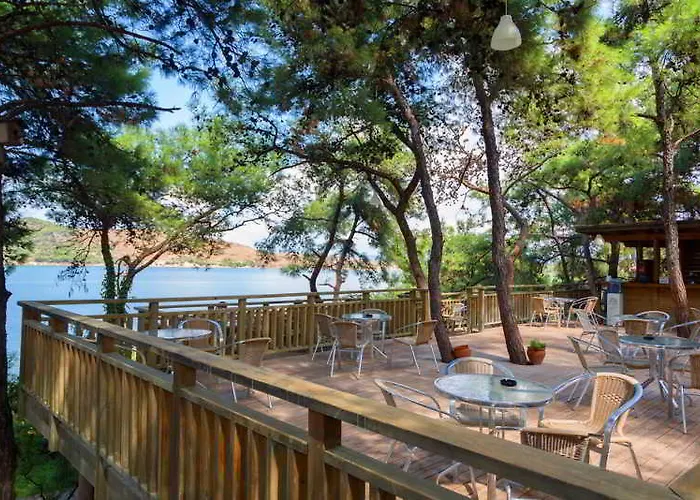 Ayvalik Beach Hotel 3* Ayvalı