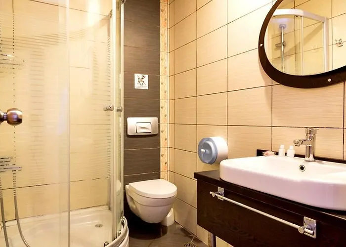 מלון Ayvalik Beach Hotel 3*