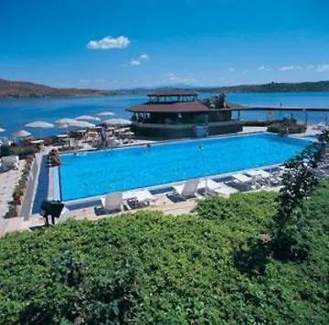 מלון Ayvalik Beach Hotel