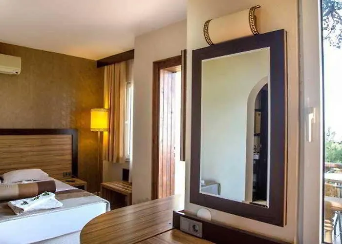 מלון Ayvalik Beach Hotel Ayvalı