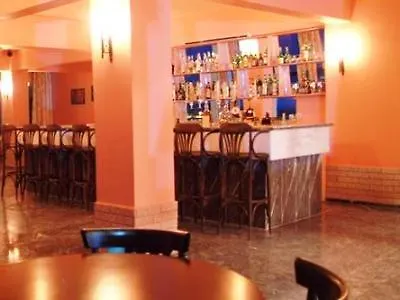 מלון Ayvalik Beach Hotel 3*